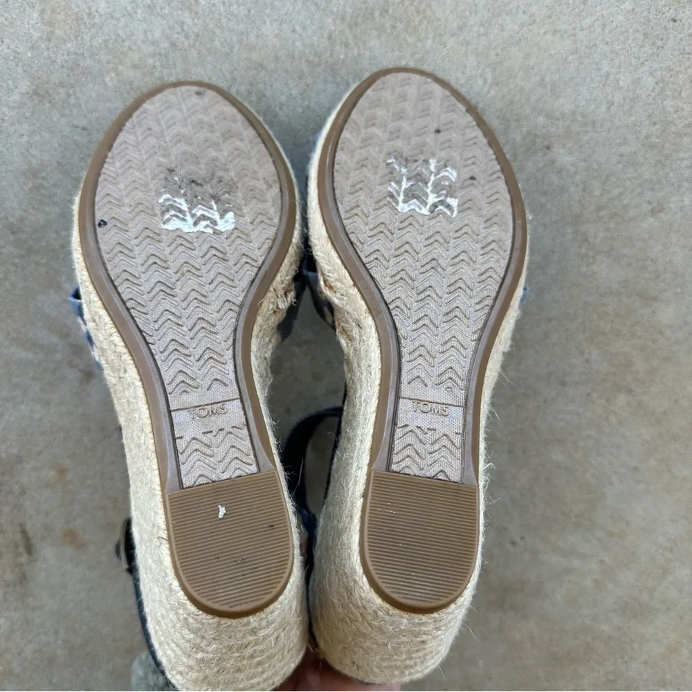 TOMS Sienna Navy Batik Stripe/Denim Espadrilles Sandals Size 8